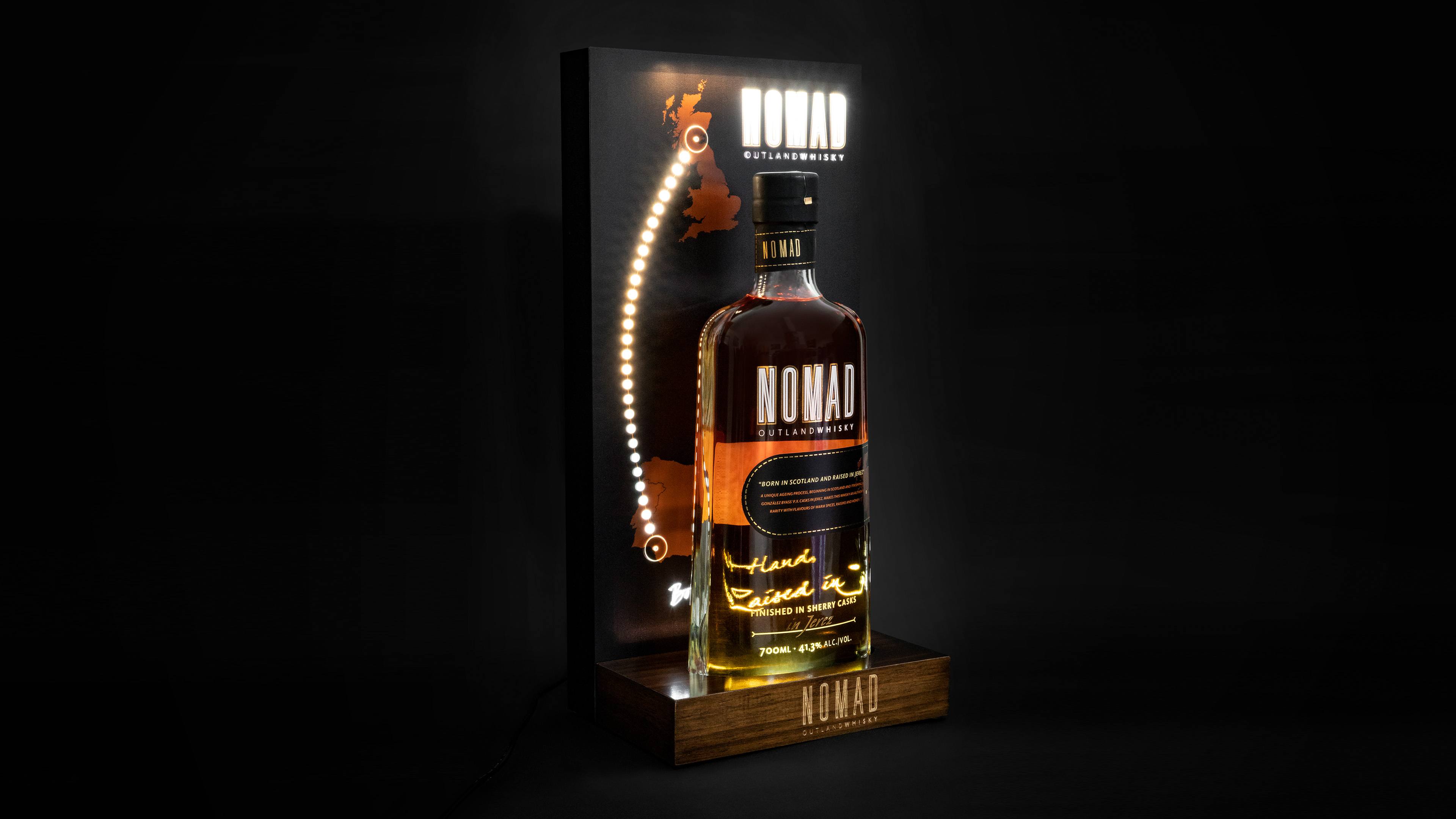 Nomad Outland Whisky Glorifier LED Display blinking blinkt leuchtet Lampe beleuchtung Holz Flaschenbeleuchtung Bottle Lamp Whiskey